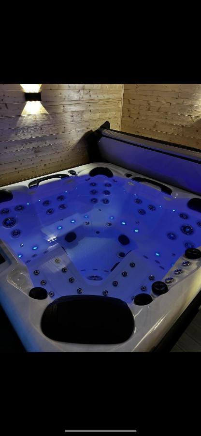 Les De Stanislas Jacuzzi & Apartment *