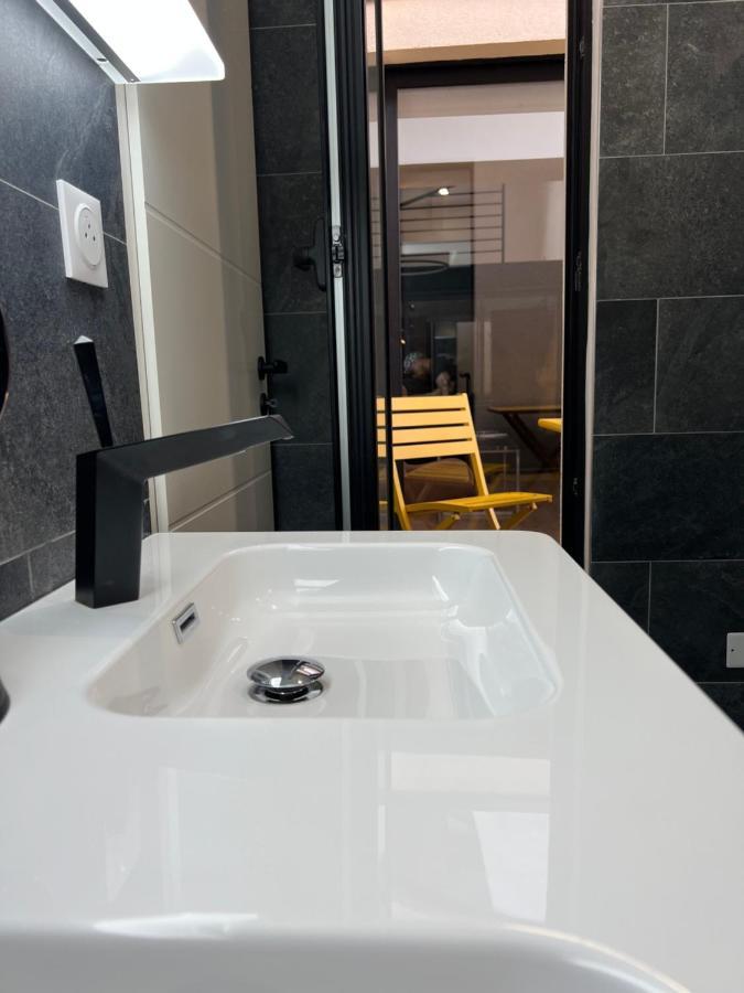 Les De Stanislas Jacuzzi & Apartment *